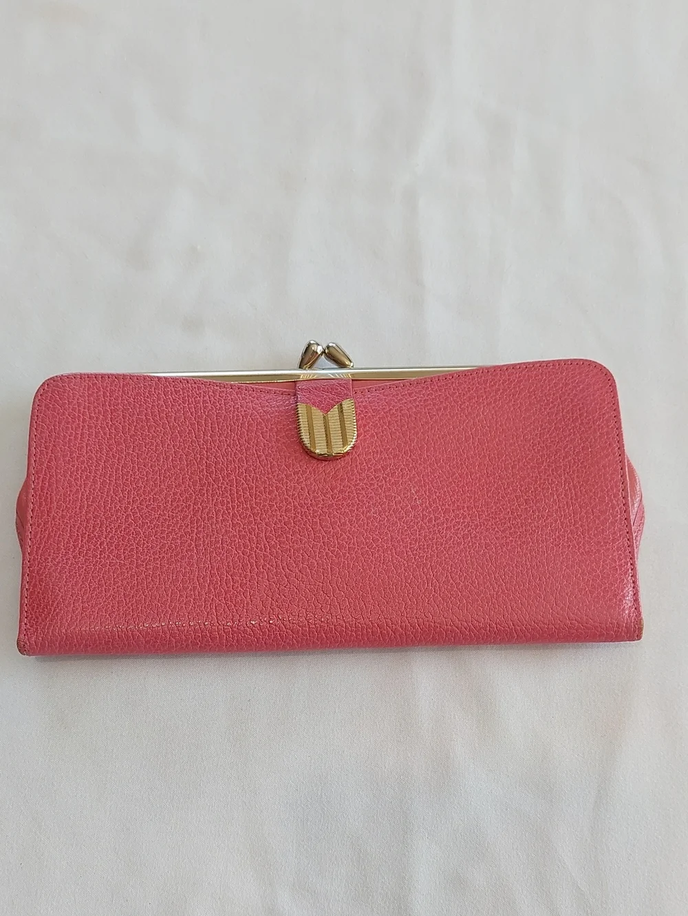 Bond Street Vintage Women's Pink Leather Clutch Wallet
